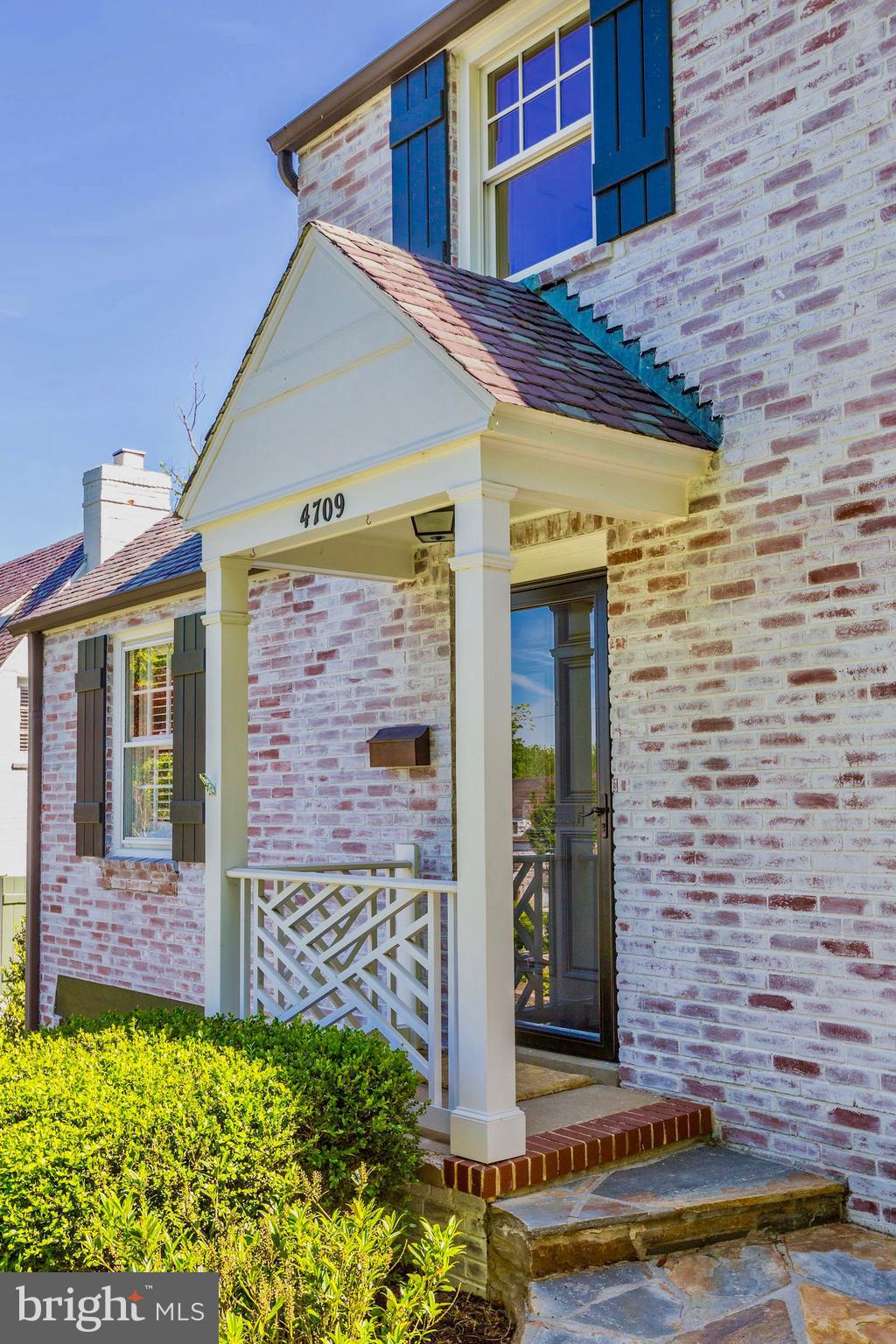 4709 Dover Road Bethesda, MD 20816 - Photo 3 of 36 Gallery Image 3