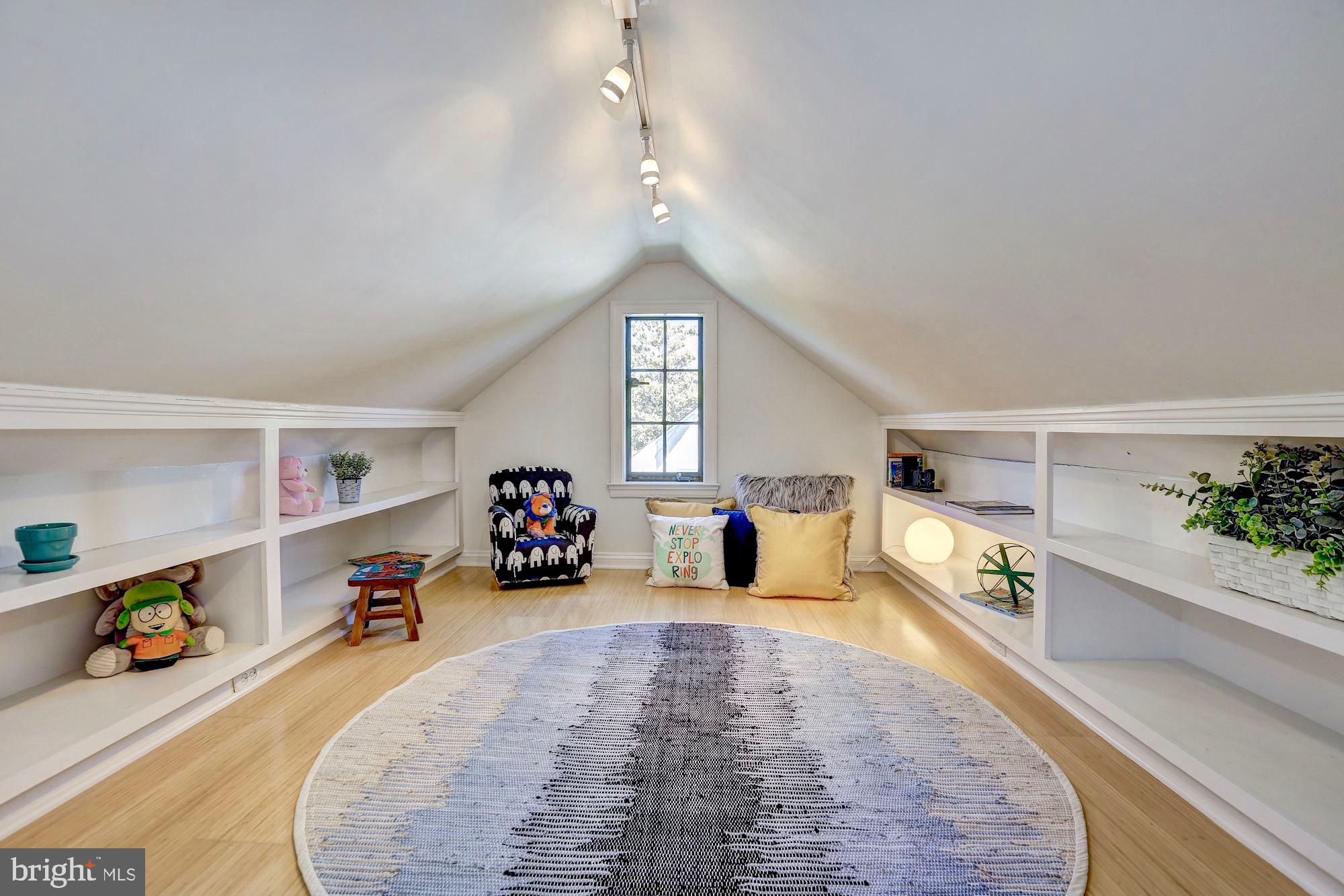 4709 Dover Road Bethesda, MD 20816 - Photo 27 of 36 Gallery Image 27