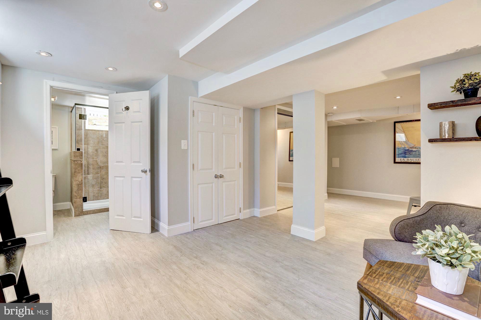 4709 Dover Road Bethesda, MD 20816 - Photo 32 of 36 Gallery Image 32