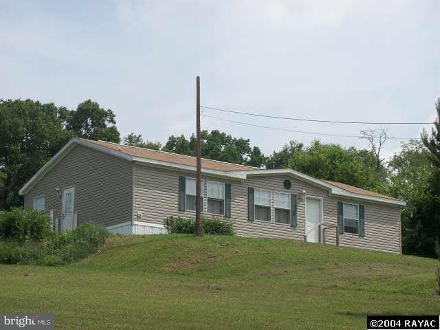 745 Stonewood Road York, PA 17402 - Photo 1 of 6 Gallery Image 1