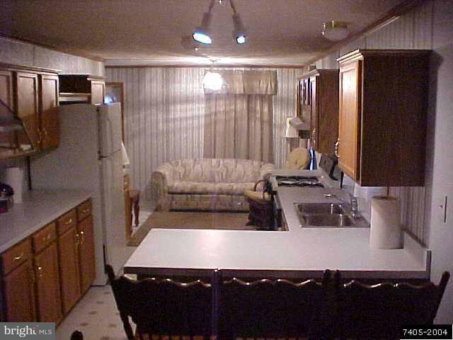 745 Stonewood Road York, PA 17402 - Photo 3 of 6 Gallery Image 3