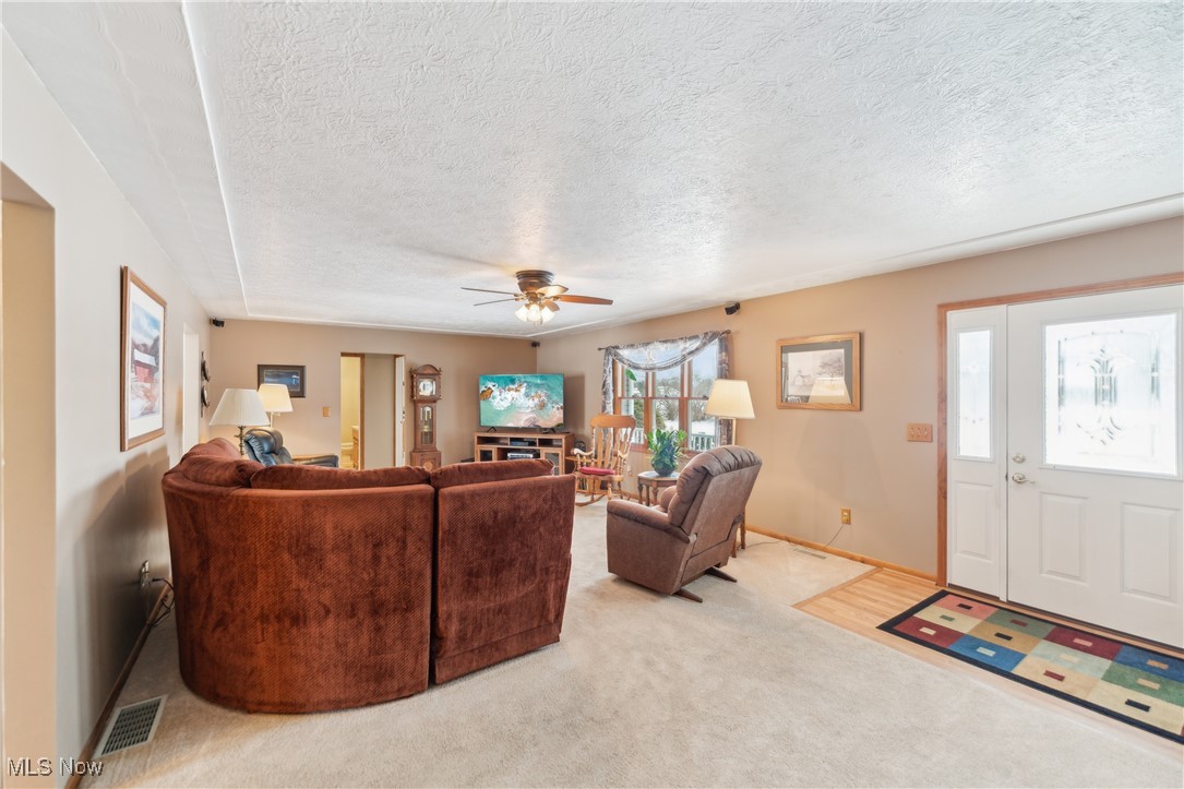 52458 North Ridge Road Vermilion, OH 44089 - Photo 7 of 45