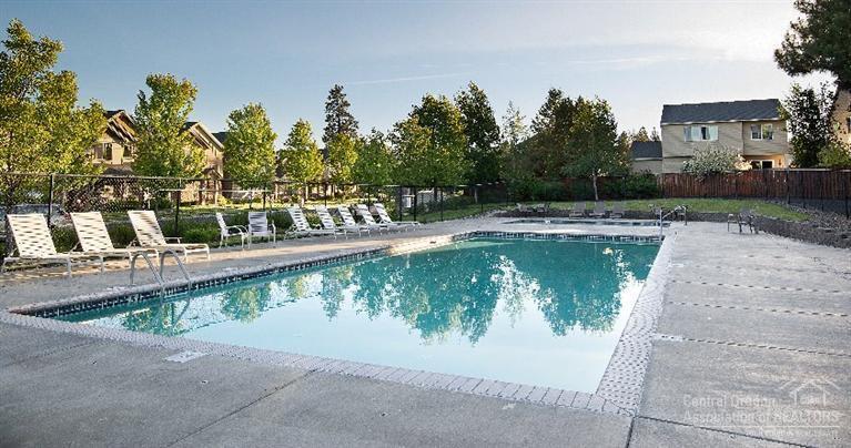 61289 Splendor Lane Bend, OR 97702 - Photo 24 of 25 Sun Meadow pool and toddler pool