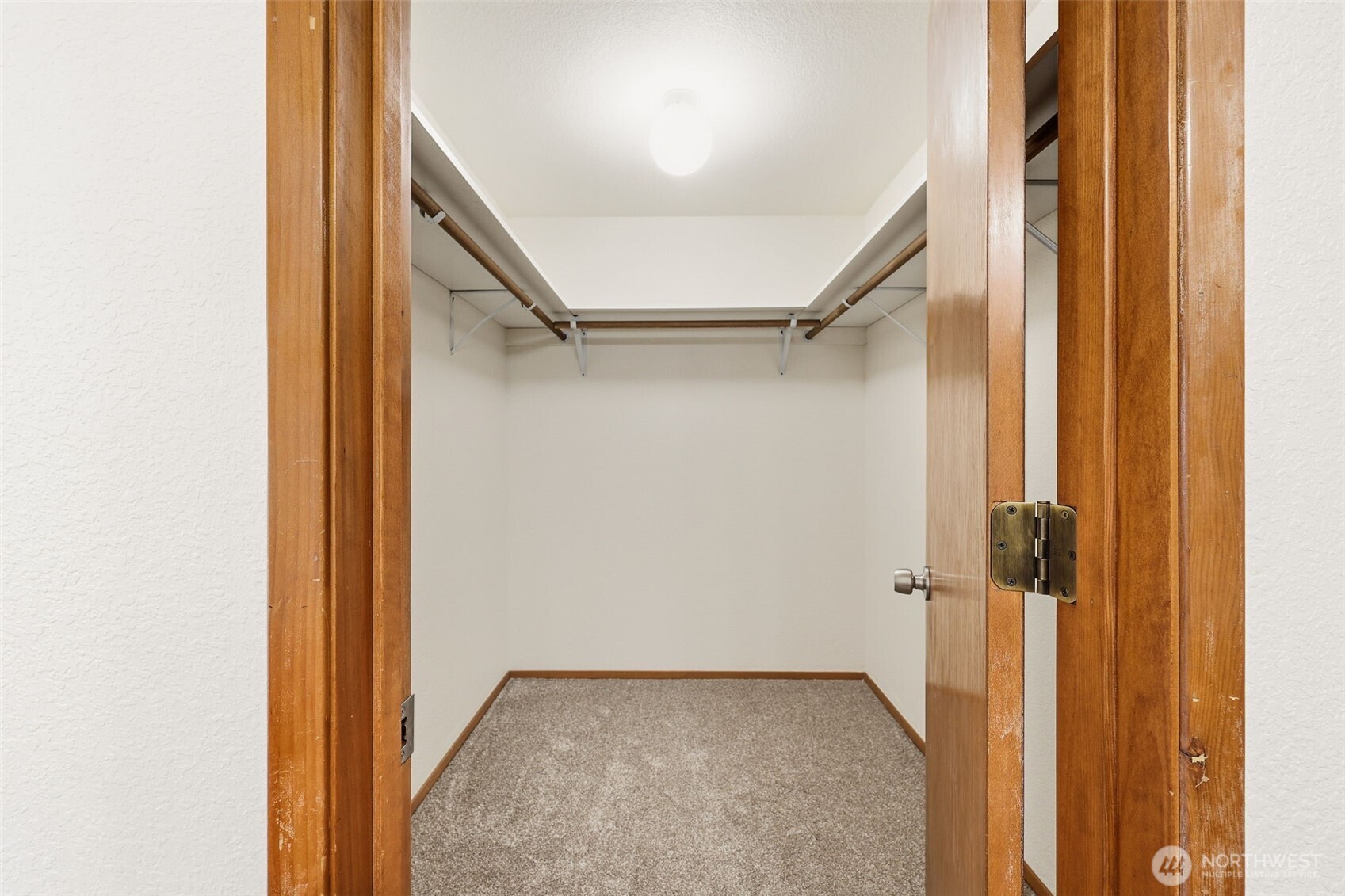 15931 22nd Avenue Southwest Burien, WA 98166 - Photo 17 of 40