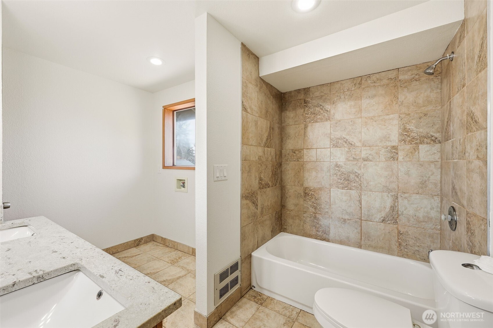 15931 22nd Avenue Southwest Burien, WA 98166 - Photo 22 of 40