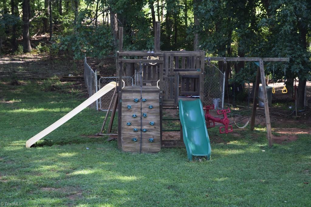972 Georgia Road Mocksville, NC 27028 - Photo 19 of 28 Gallery Image 19