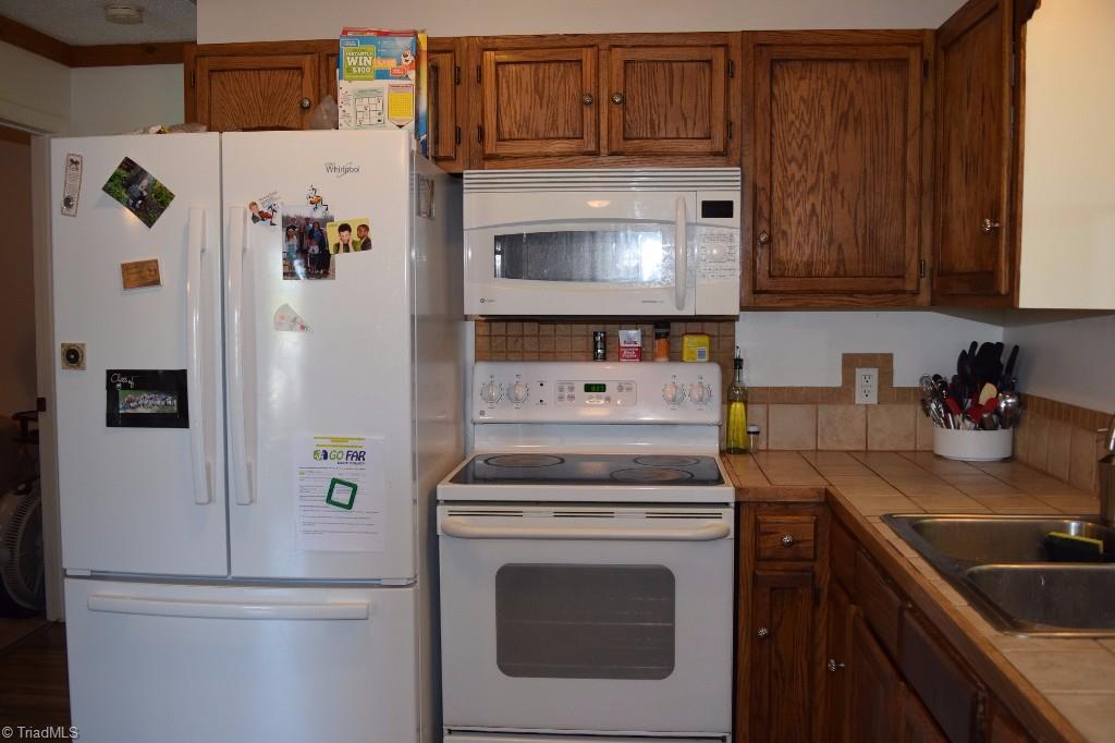 972 Georgia Road Mocksville, NC 27028 - Photo 6 of 28 Gallery Image 6