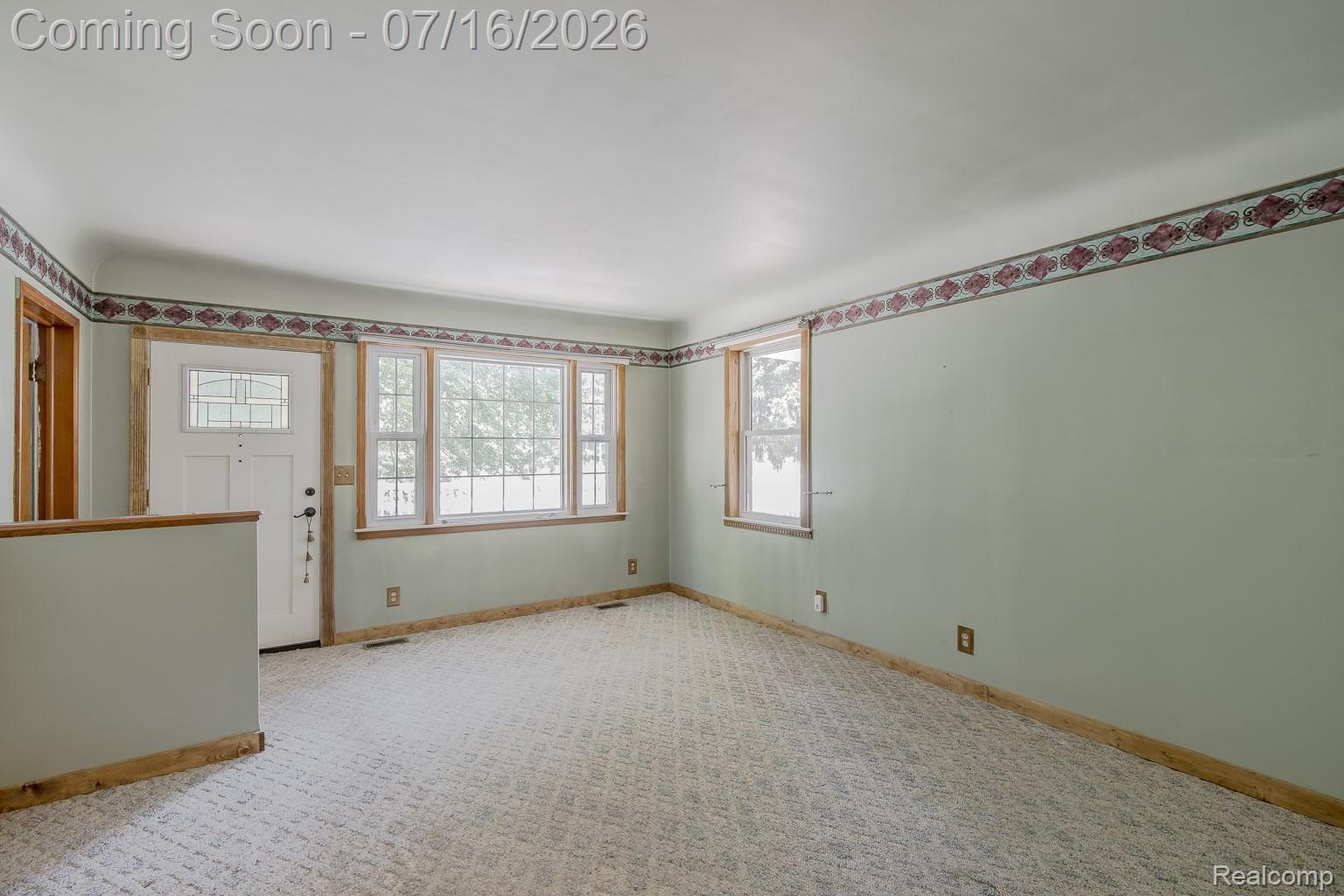 43995 Bemis Road Belleville, MI 48111 - Photo 21 of 67 Living room with coved ceiling