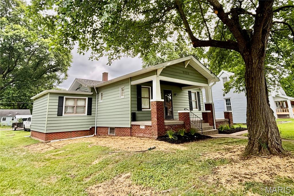30 North Indiana Avenue Belleville, IL 62221 - Photo 3 of 36
