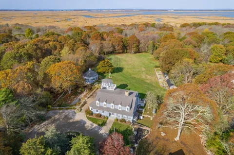 $1,975,000 | 34 Black Duck Lane, Barnstable, MA 02630