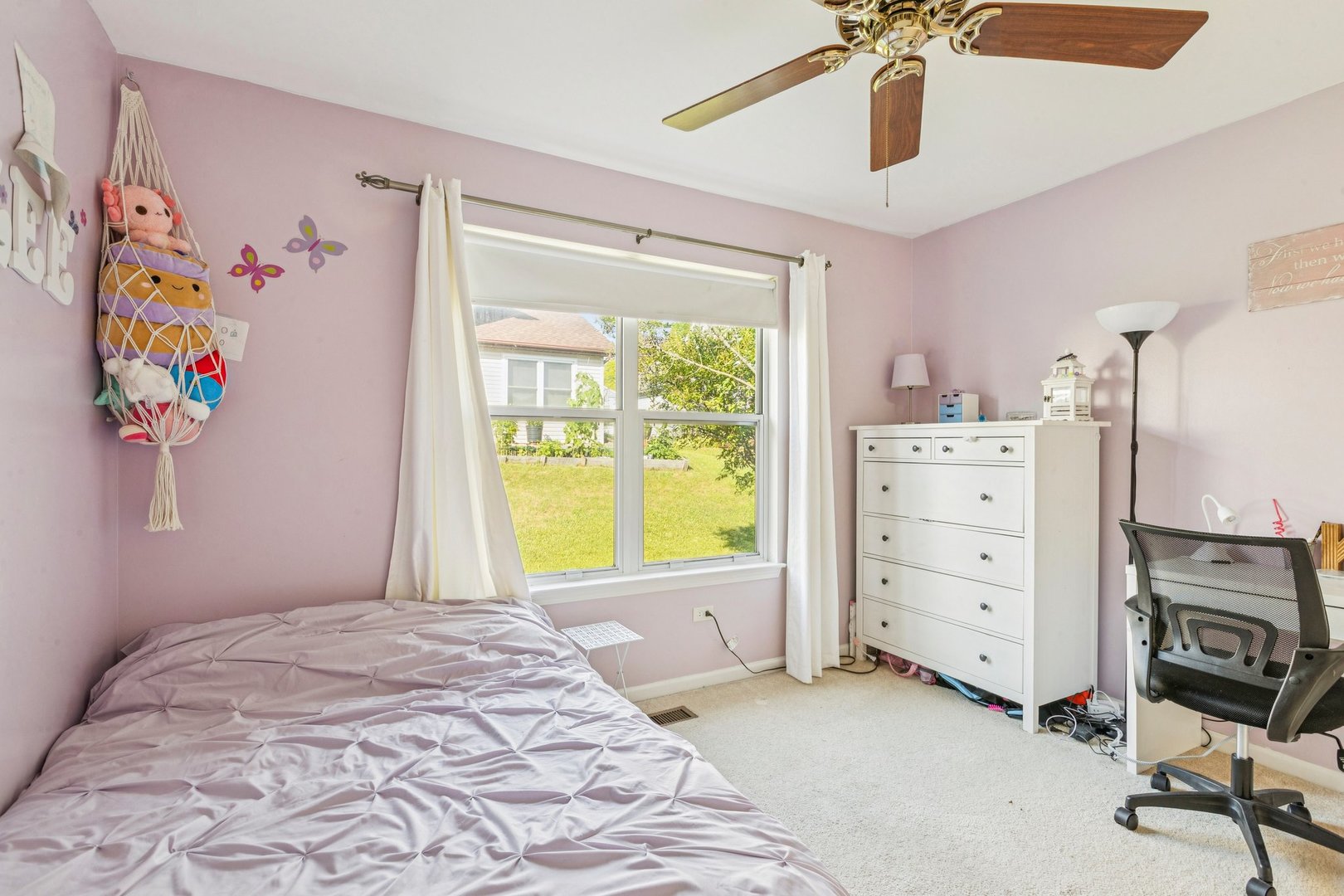 1192 Sumac Trail Hoffman Estates, IL 60192 - Photo 31 of 39 a bedroom with a bed and a window