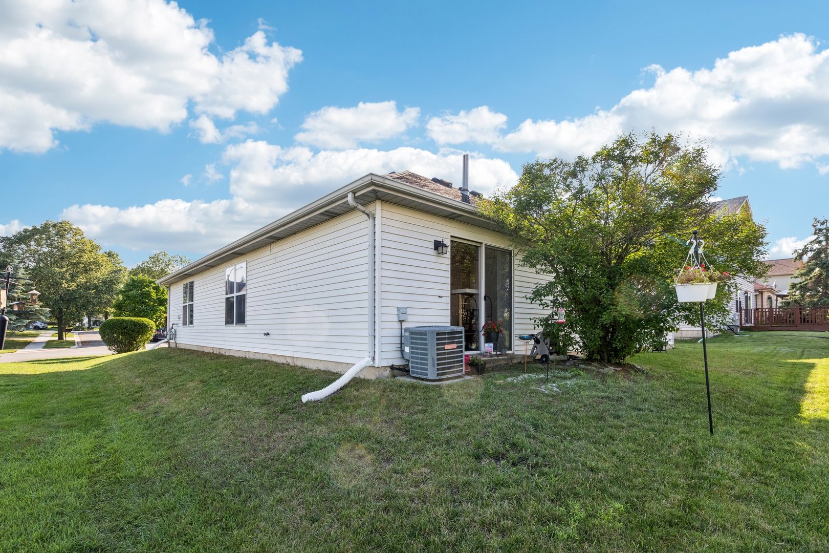 1192 Sumac Trail Hoffman Estates, IL 60192 - Photo 38 of 39 a view of backyard of house with green space