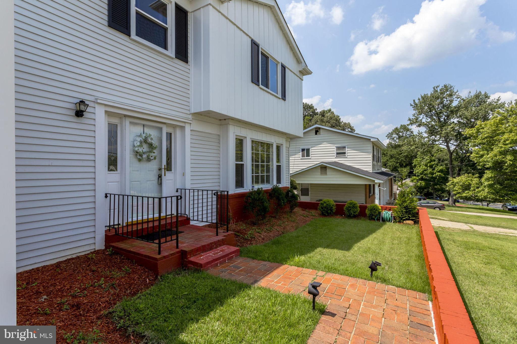 13310 Fort Washington Road Fort Washington, MD 20744 - Photo 2 of 29 Manicured Front Lawn