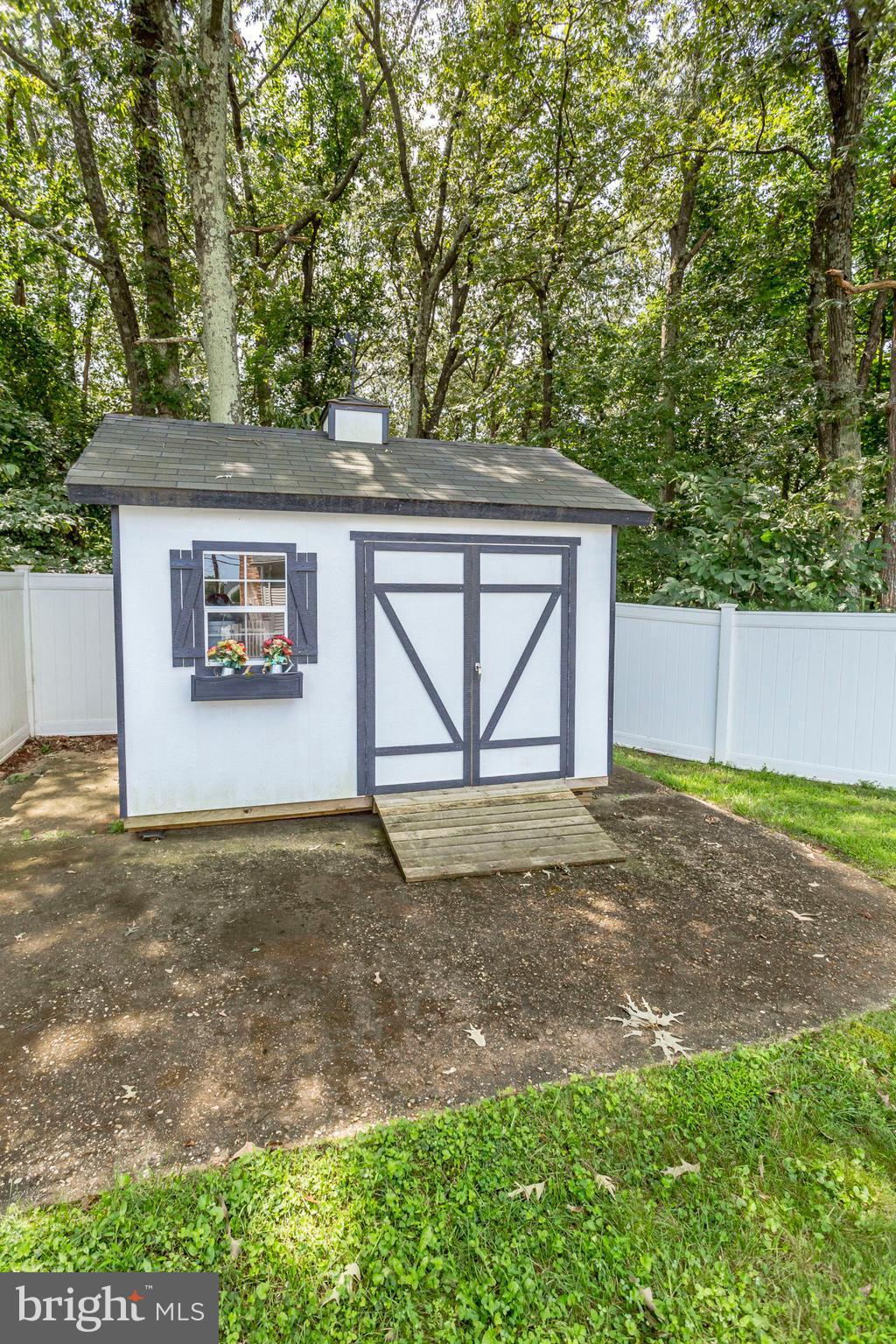 13310 Fort Washington Road Fort Washington, MD 20744 - Photo 29 of 29 Cutest Backyard Shed