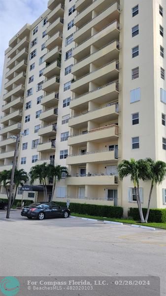 900 Northeast 18th Ave Unit 802