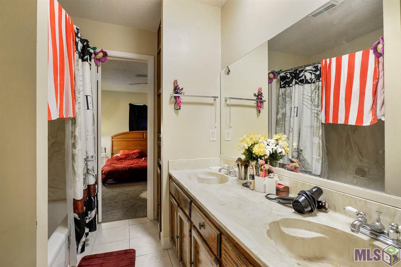 526 South Flannery Road, Unit C Baton Rouge, LA 70815 - Photo 8 of 12 Gallery Image 8