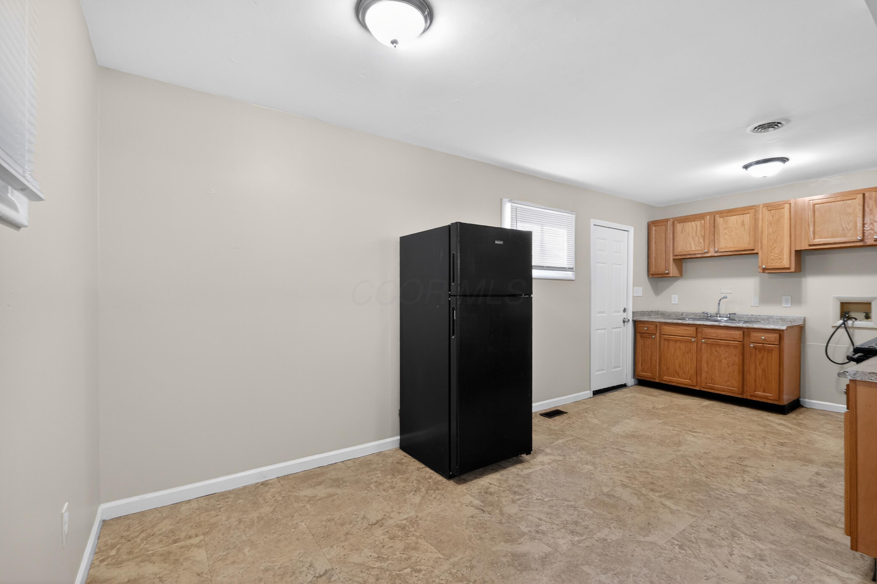 1572 Northridge Road Columbus, OH 43224 - Photo 14 of 32