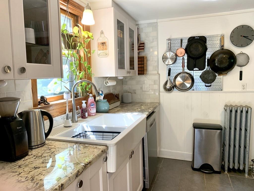 53 Havelock Road Worcester, MA 01602 - Photo 4 of 29