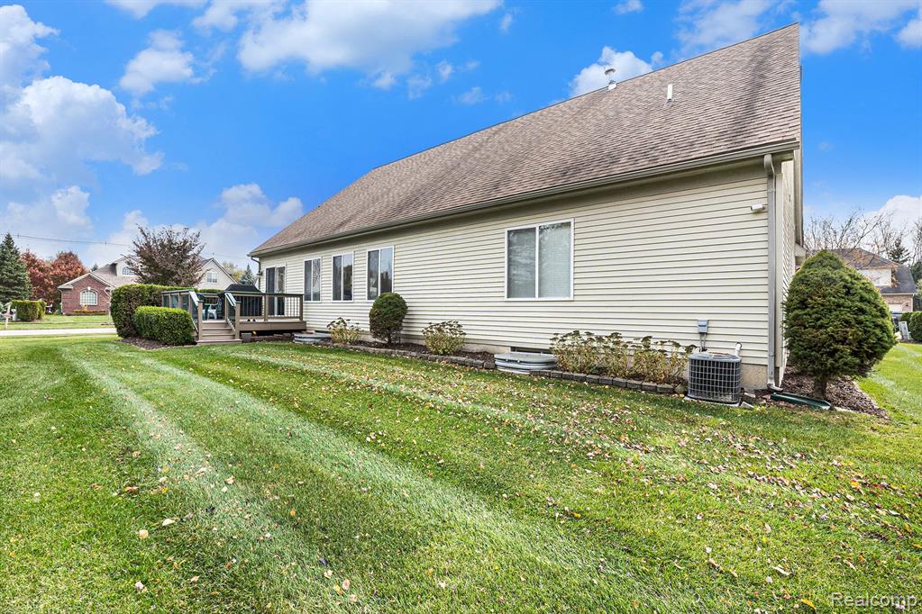 2078 Cattail Circle Rochester Hills, MI 48309 - Photo 42 of 45