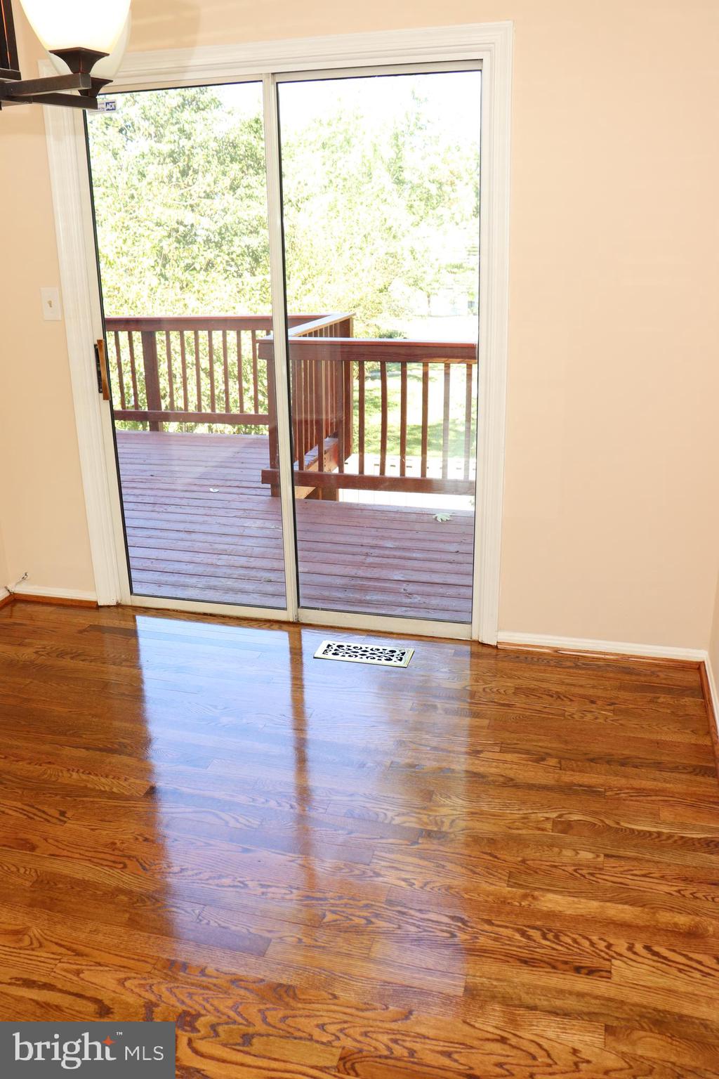 13330 Country Ridge Drive Germantown, MD 20874 - Photo 13 of 100
