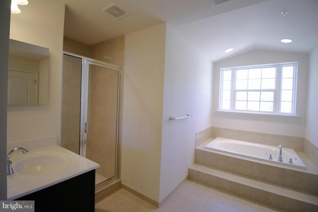 15508 Livingston Road Accokeek, MD 20607 - Photo 12 of 12 Bath (Master)