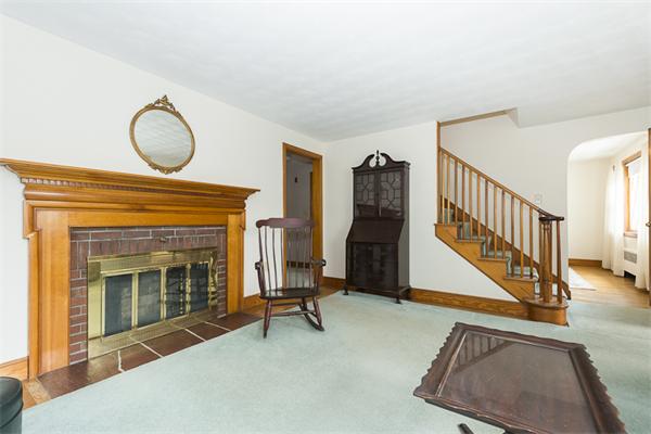 70 Valentine Road Arlington, MA 02476 - Photo 5 of 18