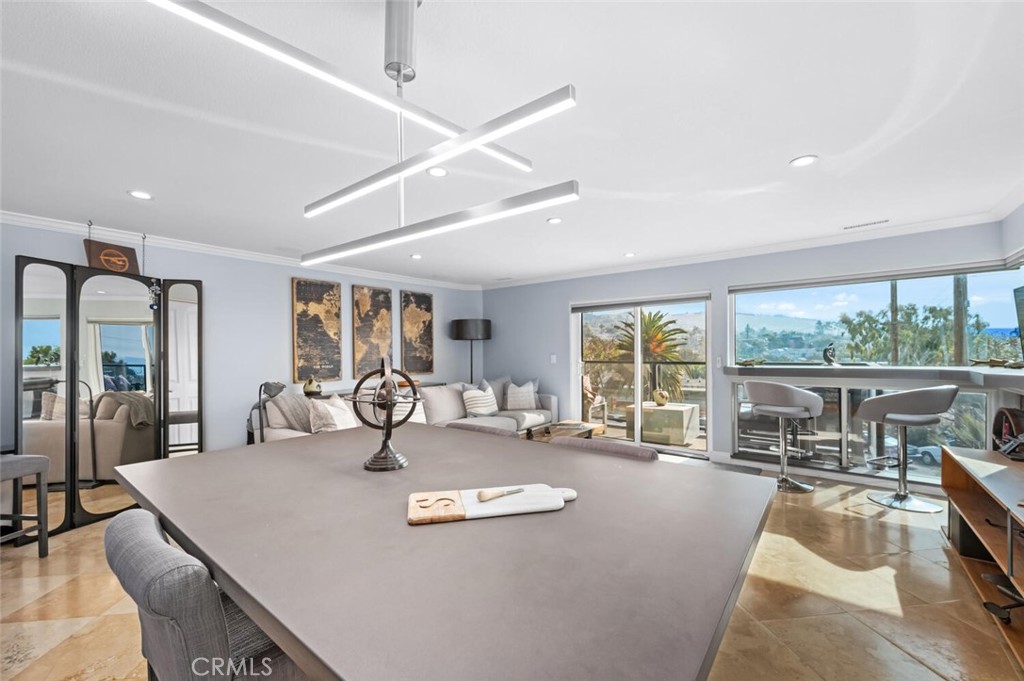 174 Cliff Drive, Unit E Laguna Beach, CA 92651 - Photo 11 of 33