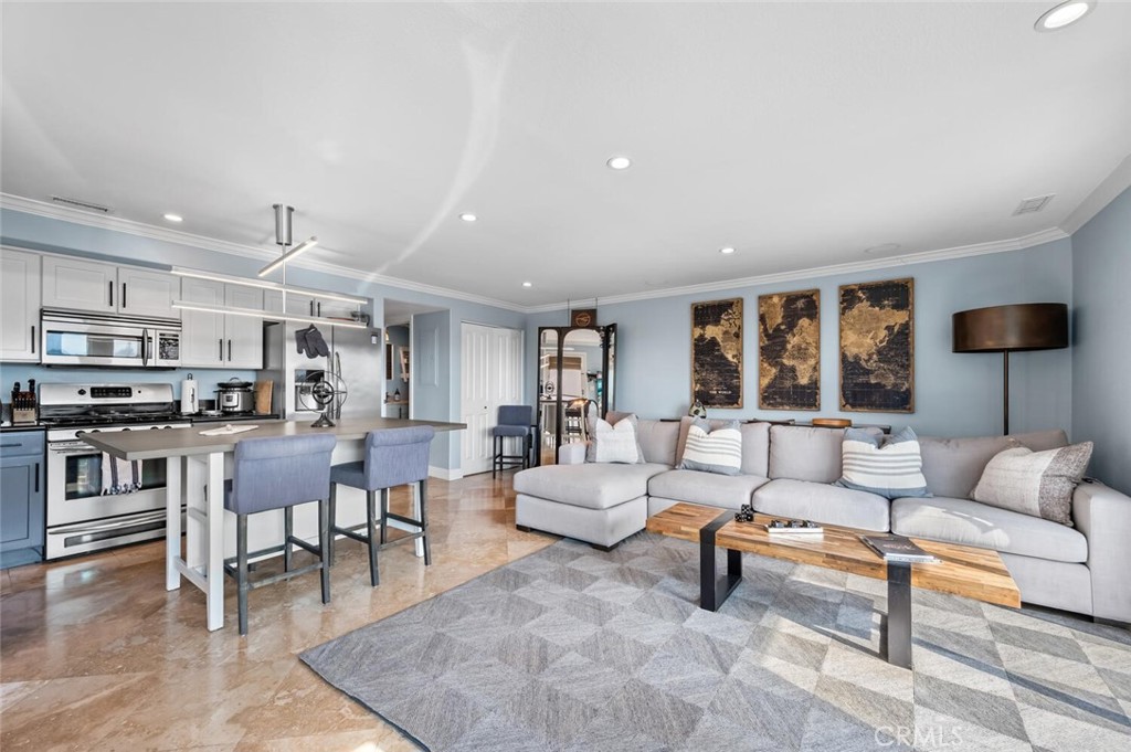 174 Cliff Drive, Unit E Laguna Beach, CA 92651 - Photo 12 of 33