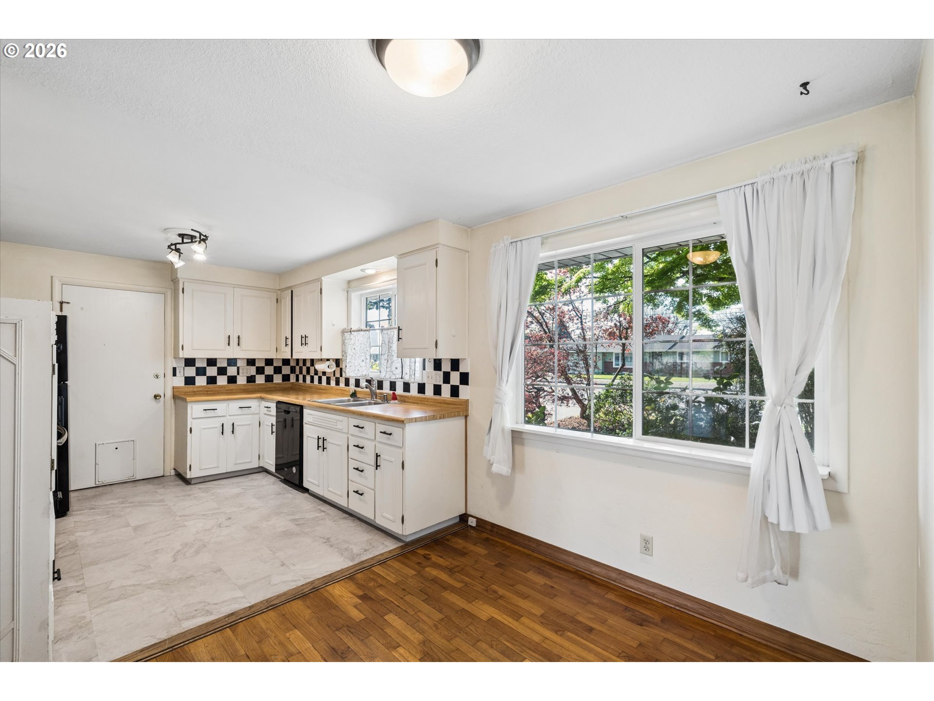 196 Hayden Bridge Way Springfield, OR 97477 - Photo 16 of 41