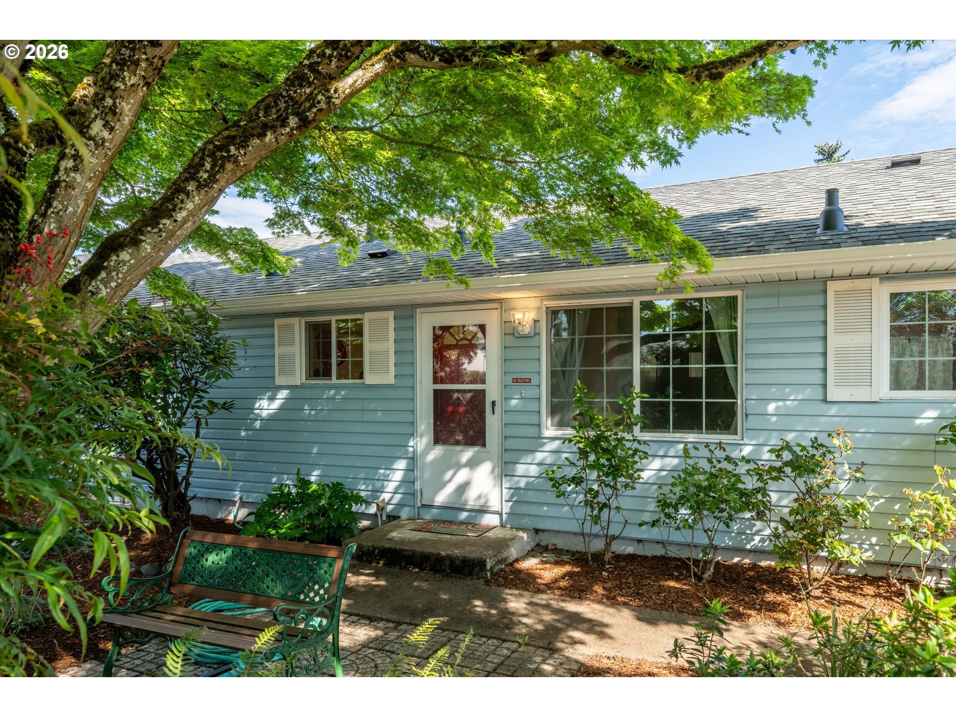 196 Hayden Bridge Way Springfield, OR 97477 - Photo 2 of 41