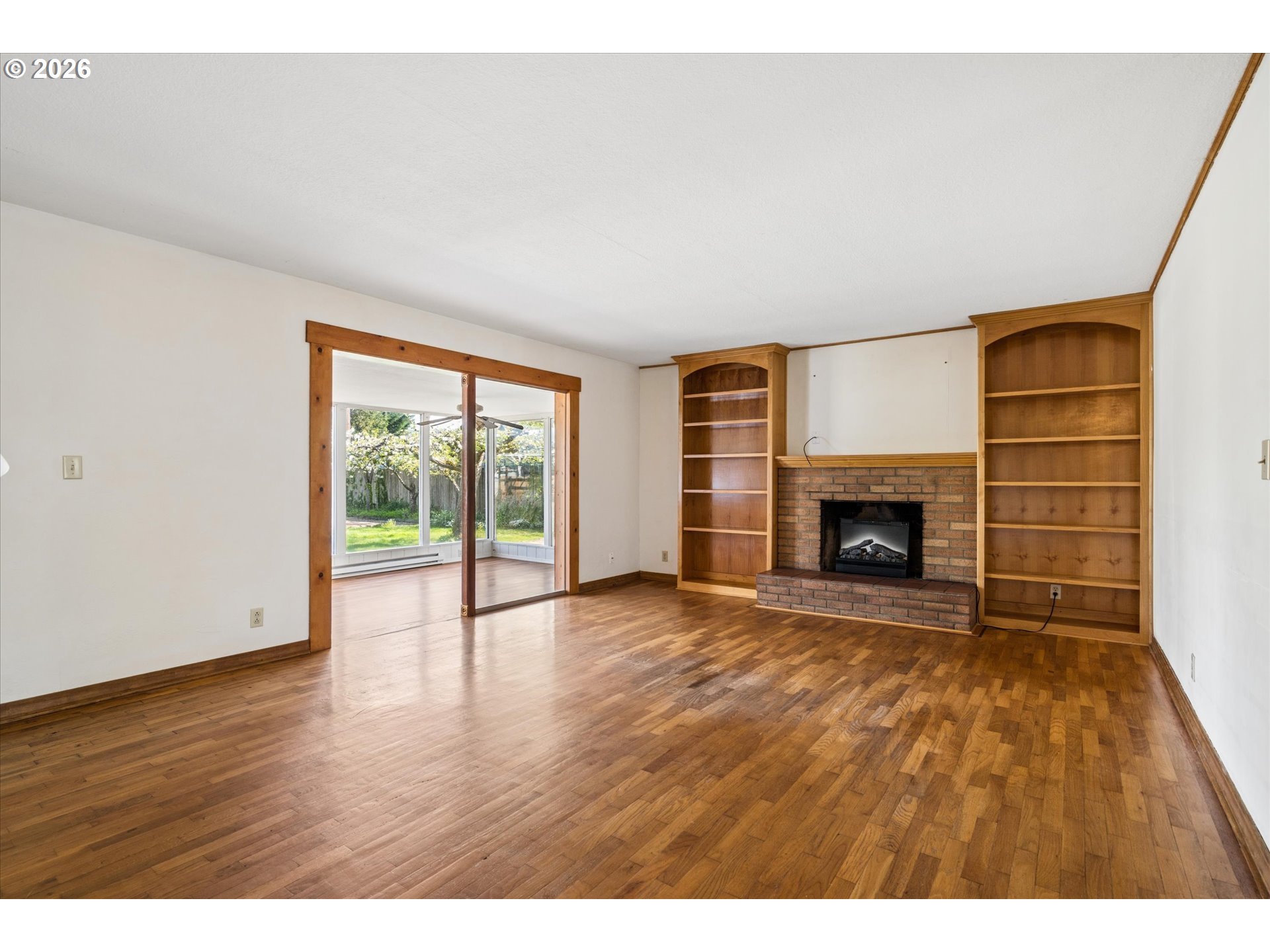 196 Hayden Bridge Way Springfield, OR 97477 - Photo 6 of 41