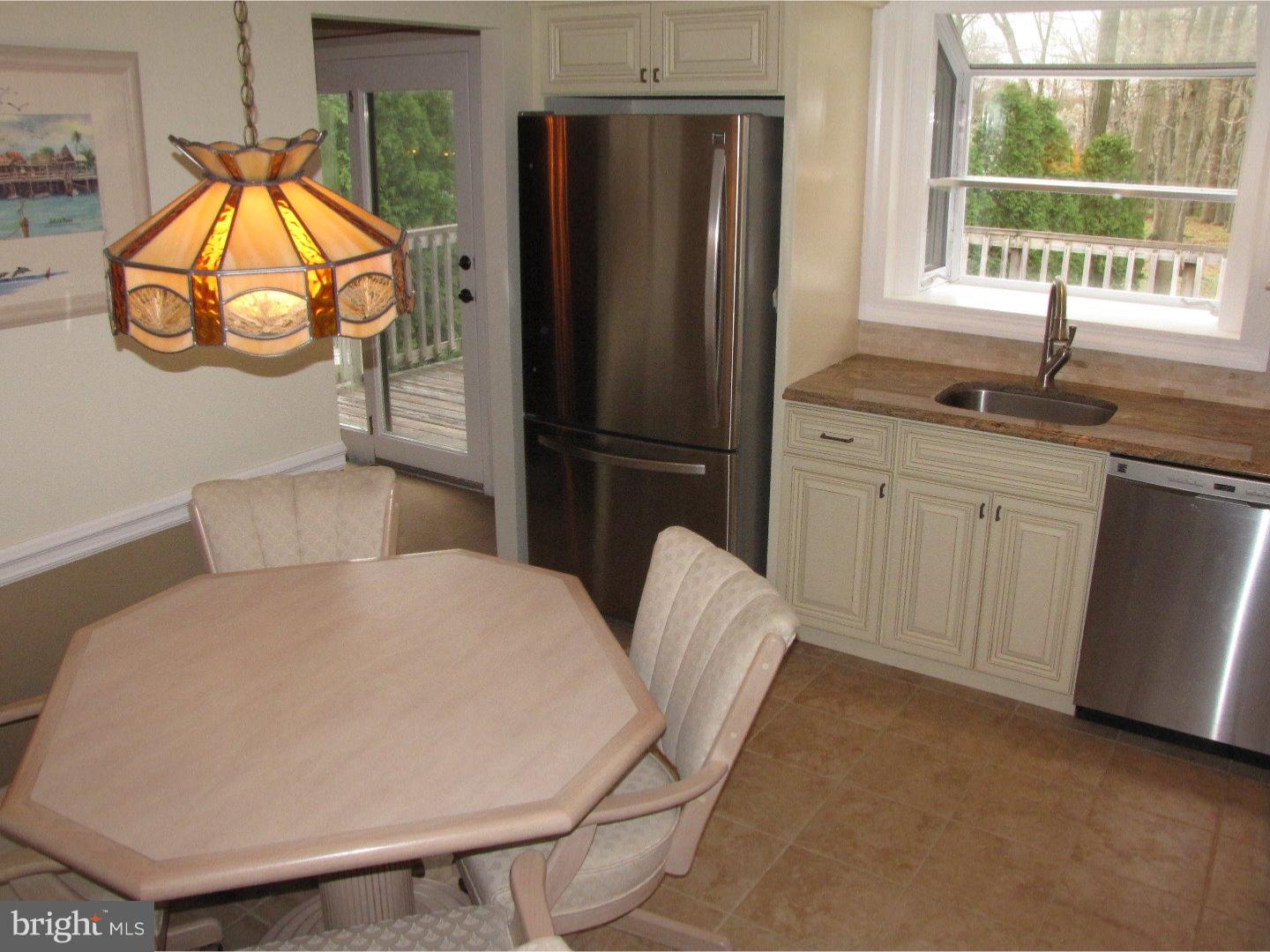640 Claire Road Warminster, PA 18974 - Photo 7 of 22 Kitchen