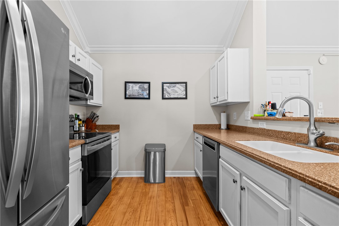 433 Harts Cove Way Seneca, SC 29678 - Photo 7 of 24 Custom counters