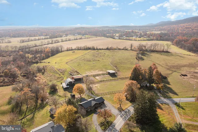 $975,000 | 1008 Piketown Road, Harrisburg, PA 17112