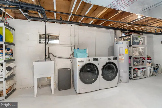 $975,000 | 1008 Piketown Road, Harrisburg, PA 17112