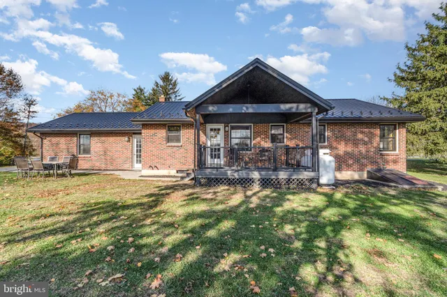 $975,000 | 1008 Piketown Road, Harrisburg, PA 17112