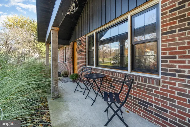 $975,000 | 1008 Piketown Road, Harrisburg, PA 17112