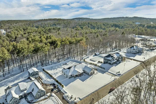 $2,100,000 | 7 Lilac Ridge Road, Windham, NH 03087