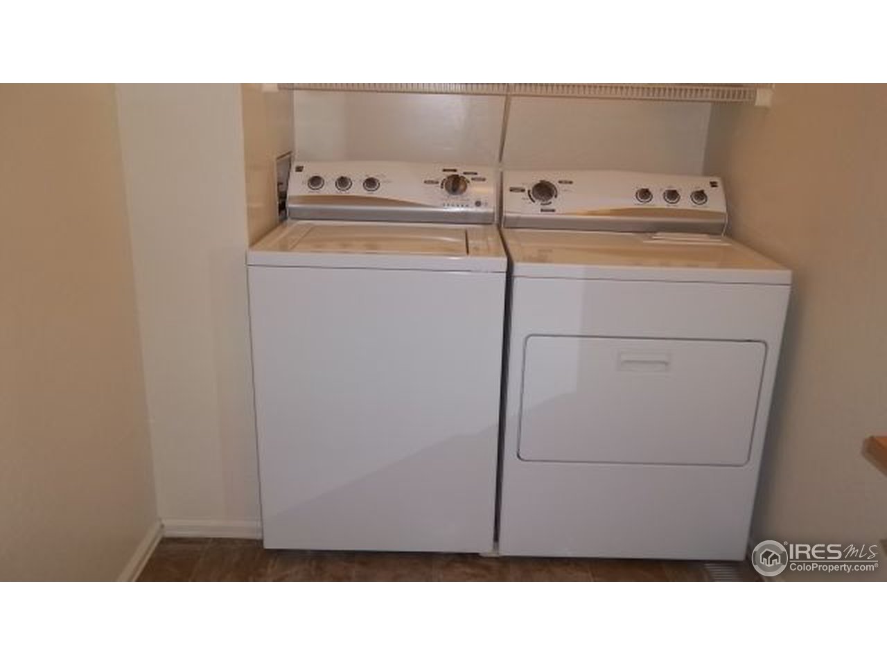 5046 Buckingham Road, Unit 6 Boulder, CO 80301 - Photo 15 of 23 Main level laundry