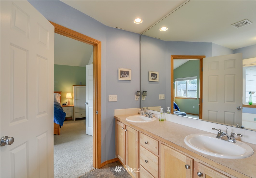 4624 152nd Place Southeast Bothell, WA 98012 - Photo 15 of 23