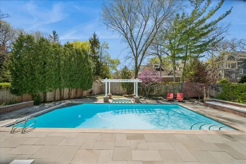 $3,995,000 | 800 Bryant Avenue, Winnetka, IL 60093