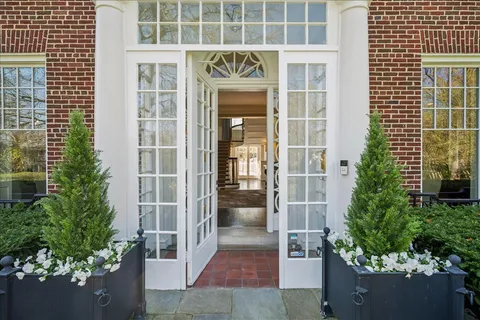 $3,995,000 | 800 Bryant Avenue, Winnetka, IL 60093