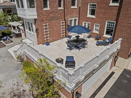 $3,995,000 | 800 Bryant Avenue, Winnetka, IL 60093