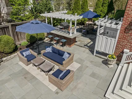 $3,995,000 | 800 Bryant Avenue, Winnetka, IL 60093