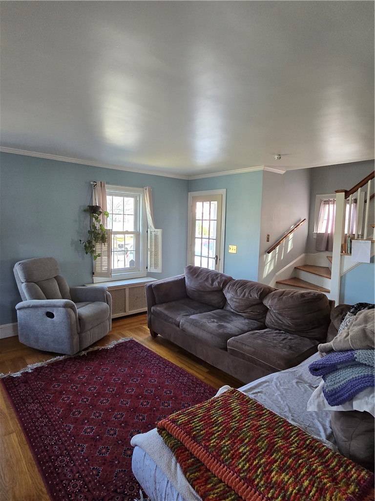 42 Netherlands Avenue Cranston, RI 02905 - Photo 5 of 39