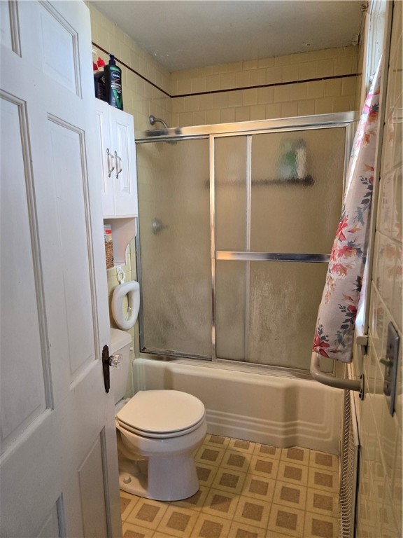 42 Netherlands Avenue Cranston, RI 02905 - Photo 7 of 39