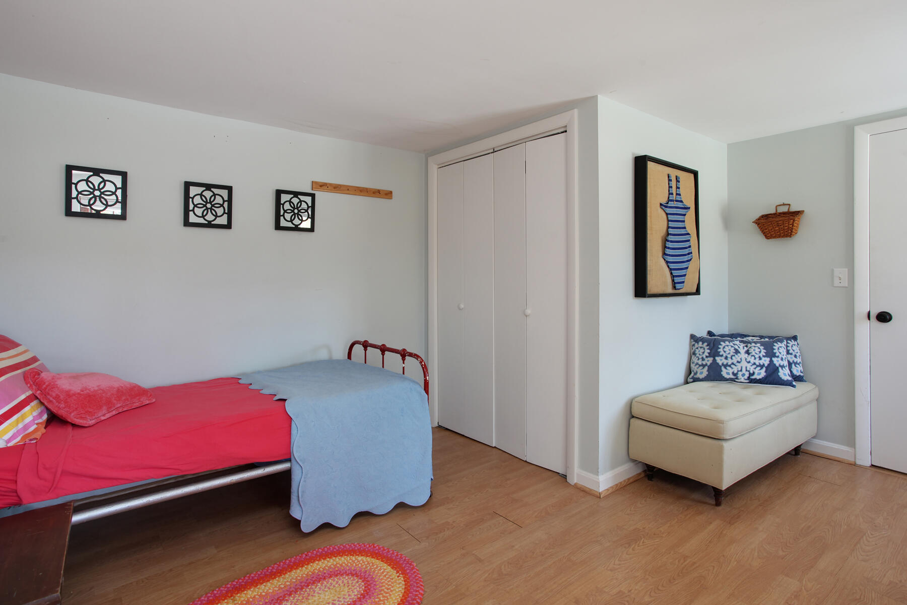 321 Tower Hill Road Osterville, MA 02655 - Photo 40 of 43 a bedroom with bed and window