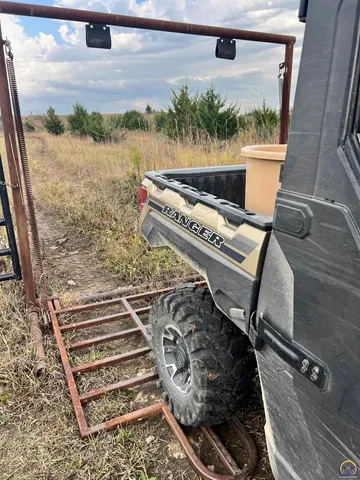 $3,099,995 | 5721 Northwest Humphrey Road, Topeka, KS 66618