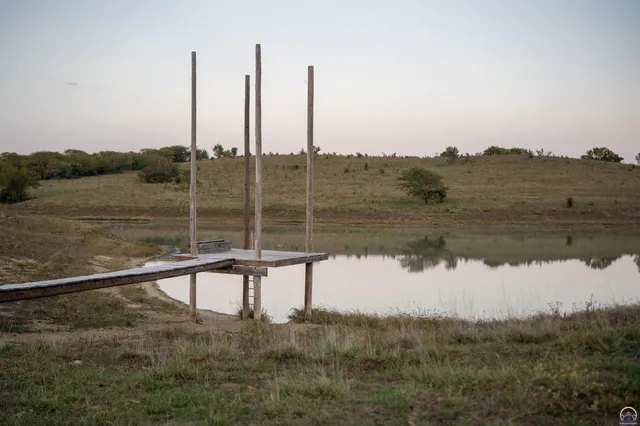 $3,099,995 | 5721 Northwest Humphrey Road, Topeka, KS 66618