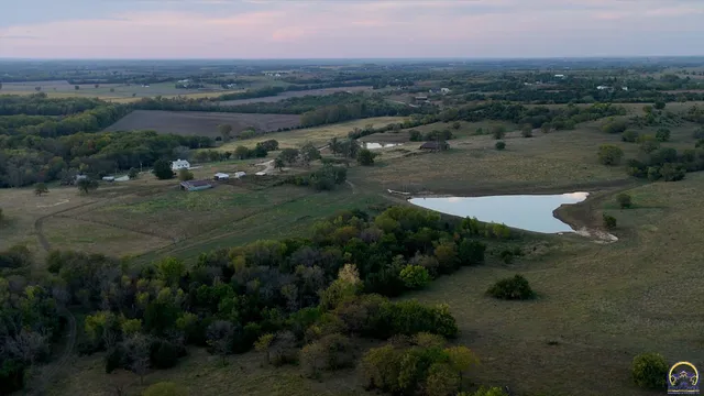 $3,099,995 | 5721 Northwest Humphrey Road, Topeka, KS 66618